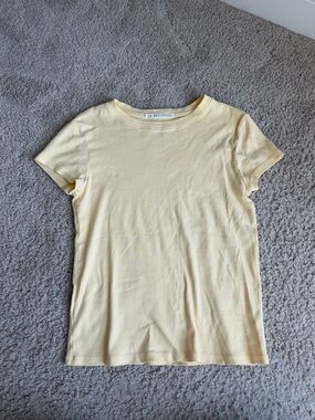 LA Relaxed 100% certified cotton Butter Yellow tee shirt medium